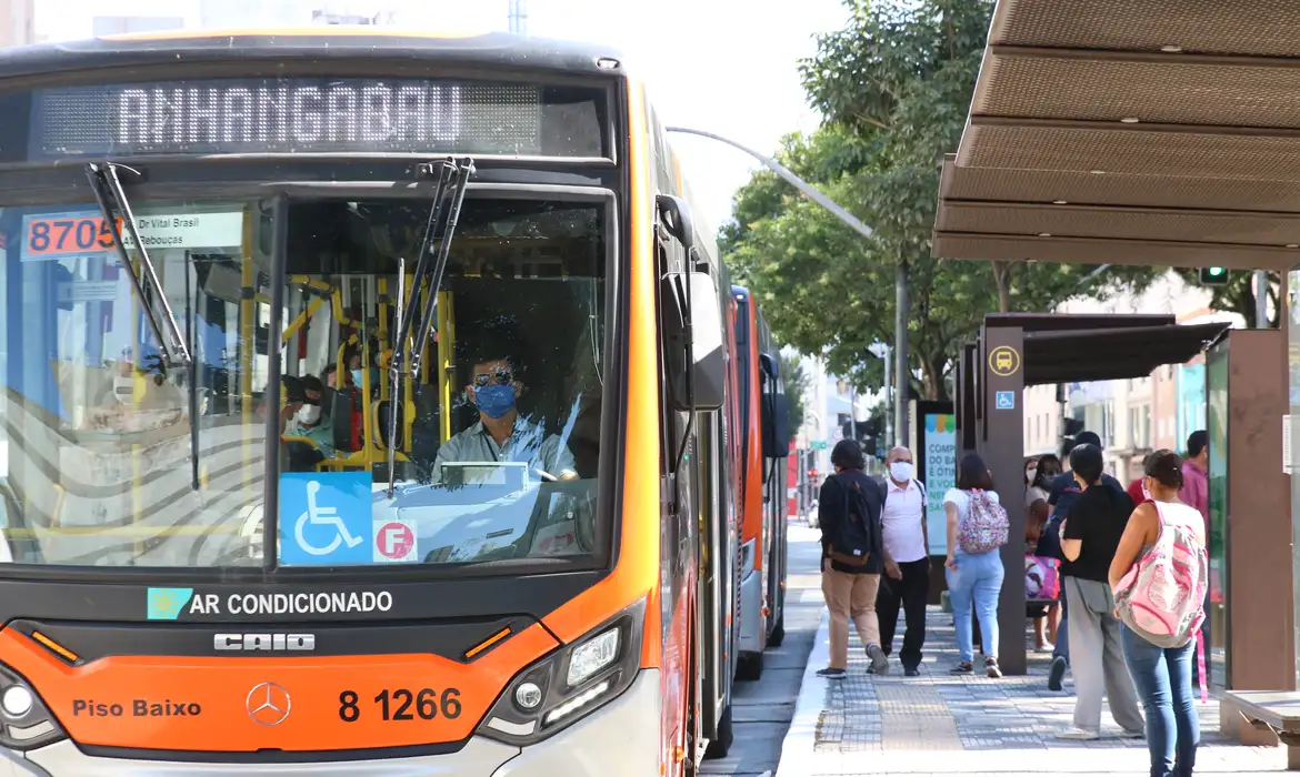 Oportunidades imperdíveis! Sine Itabira oferece 35 vagas nesta terça-feira (8); saiba como se candidatar