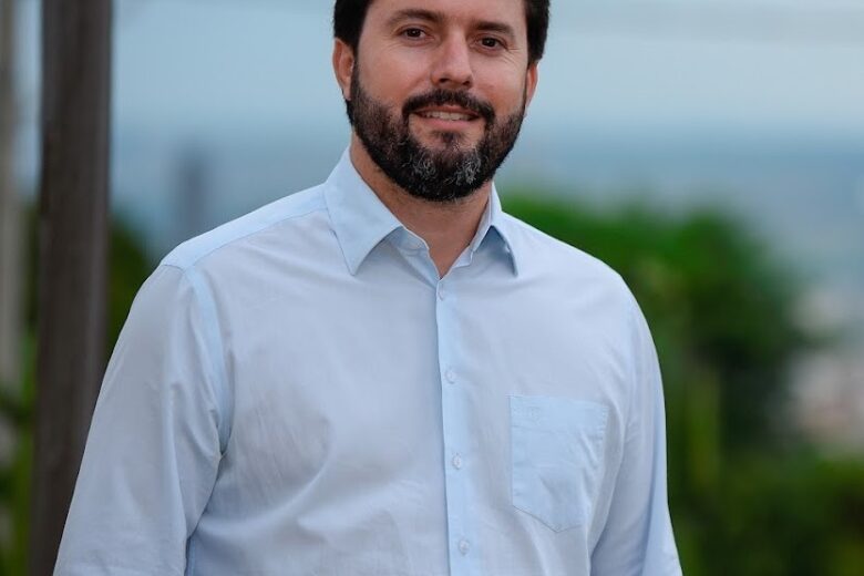 Nova diretoria da Associação Mineira dos Municípios toma posse nesta quarta Nova diretoria da Associação Mineira dos Municípios toma posse nesta quarta