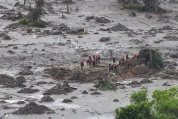 Ministério Público aciona escritórios por cláusulas abusivas em contratos dos atingidos da barragem de Mariana