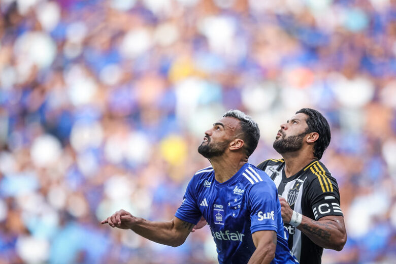 No primeiro clássico do ano, Atlético e Cruzeiro buscam as semifinais; Rádio Caraça transmite