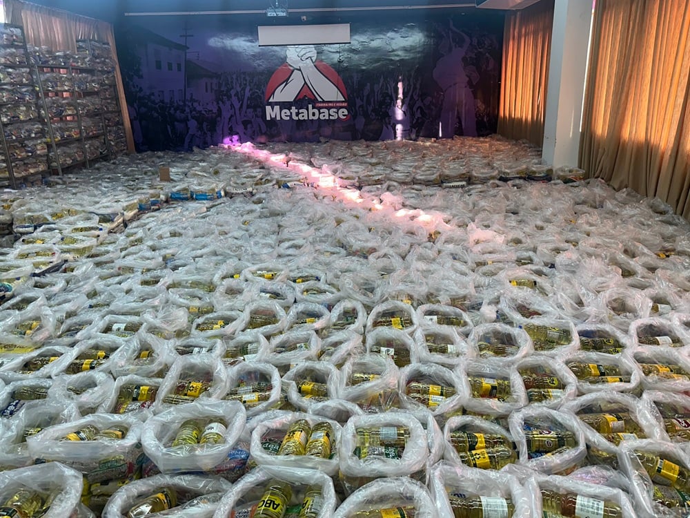 Sindicato Metabase arrecada mais de 20 toneladas de alimentos na Semana Municipal do Trabalhador 2025