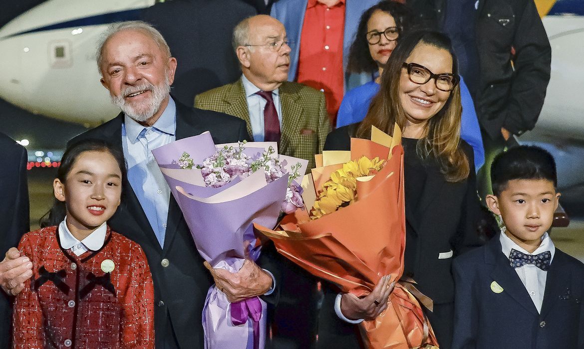 Lula se reúne com empresários chineses em Pequim