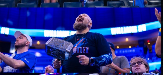 Thunder supera Timberwolves fora de casa e abre 3 a 1 nas finais da Conferência Oeste da NBA