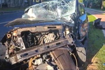 Colisão entre carro e caminhonete termina com vítima fatal na Pampulha, em BH