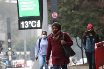Não vai esquecer a blusa de frio em casa, hein?! Confira a previsão do tempo desta terça-feira