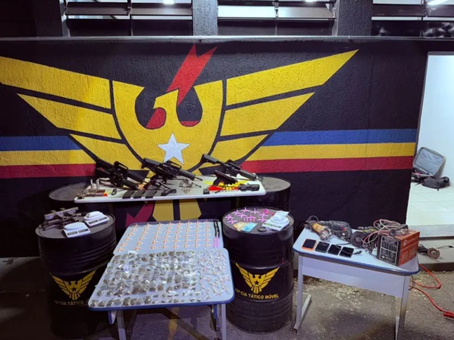 Homens que integravam quadrilha especializada em fabricação de armas artesanais são presos em BH
