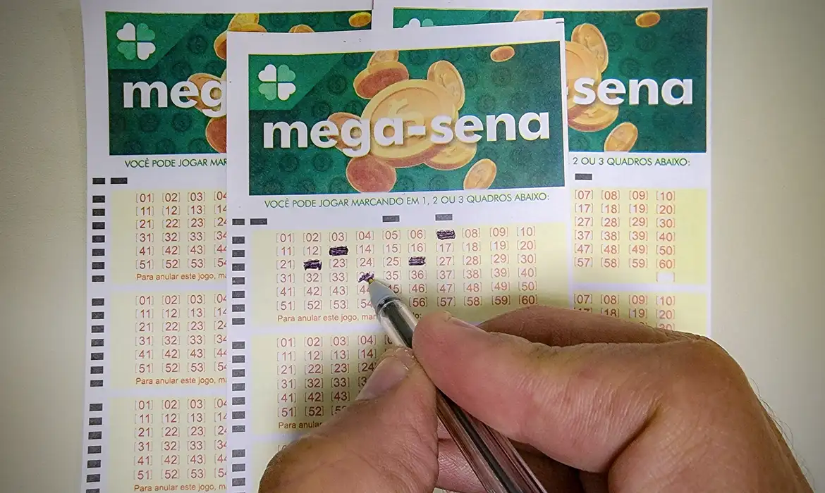 Acumulou: Mega-Sena chega a R$ 115 milhões após ninguém acertar as seis dezenas