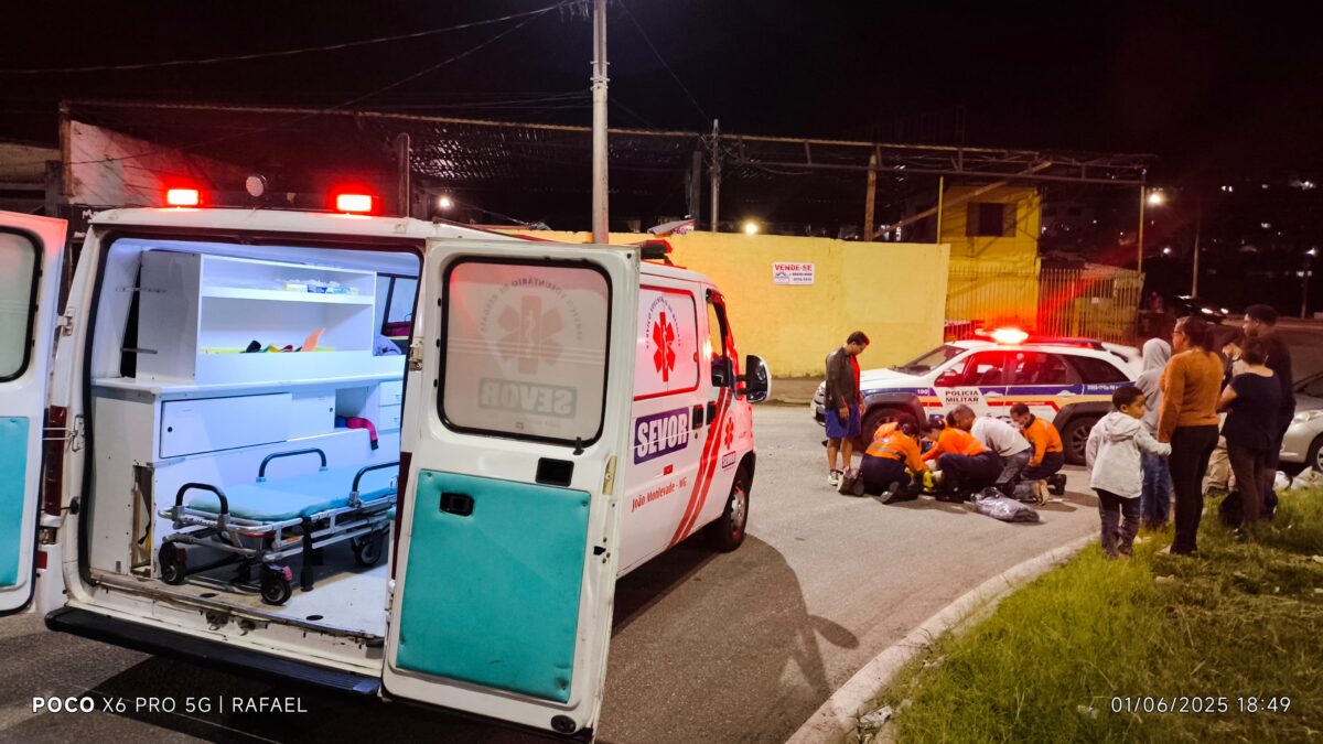 Colisão entre motocicletas deixa mulher ferida no trevo do Cruzeiro Celeste, em João Monlevade