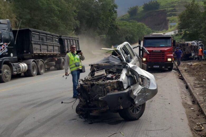 Grave acidente deixa ao menos um morto e vários feridos na BR-381, no Vale do Aço