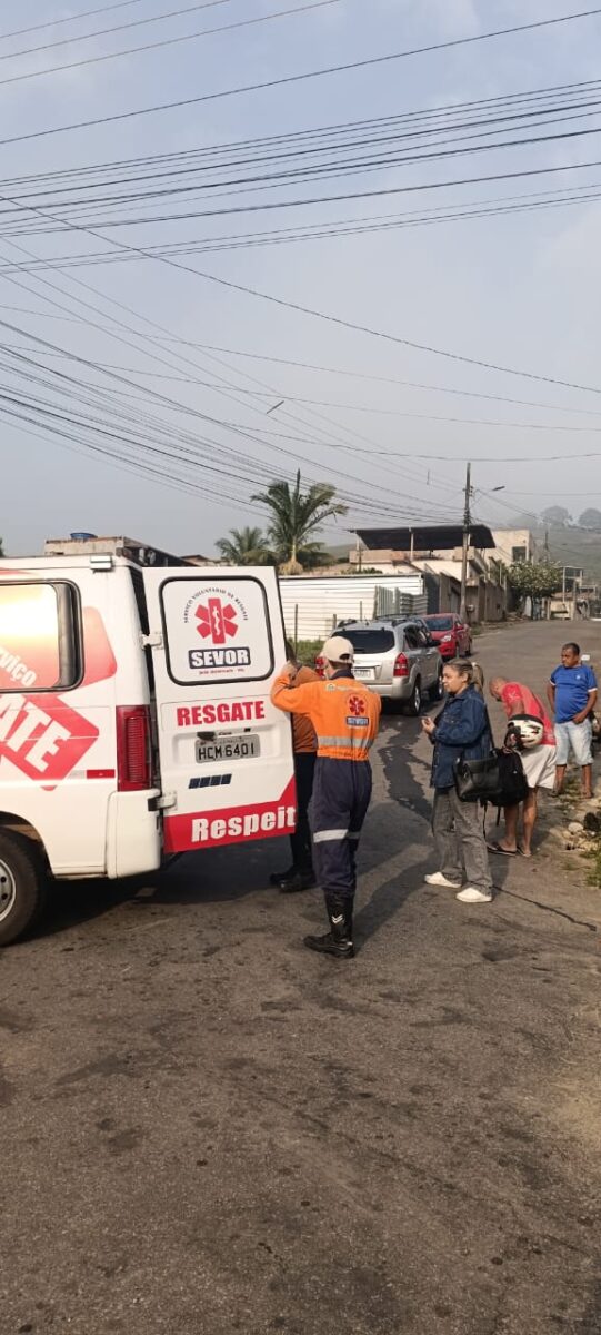 Motociclista sofre fratura exposta após colisão no bairro Metalúrgico, em João Monlevade