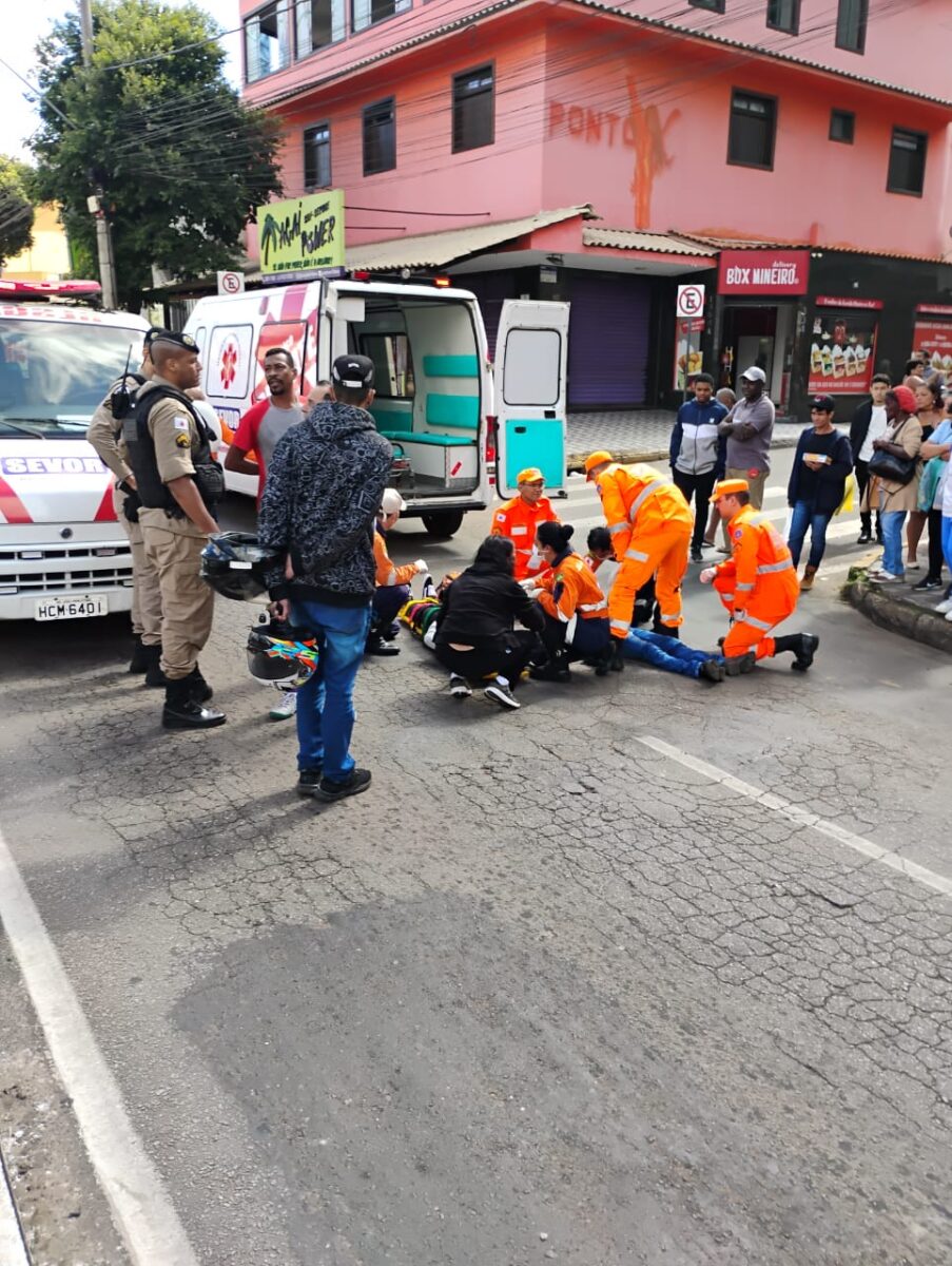Colisão entre carro e moto deixa duas pessoas feridas em João Monlevade