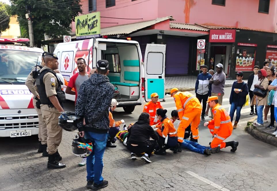 Colisão entre carro e moto deixa duas pessoas feridas em João Monlevade