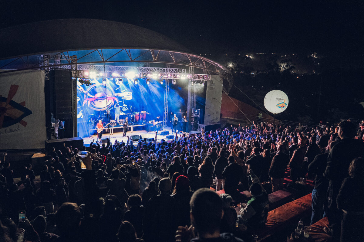 Festival de Inverno de Itabira inicia com homenagens, documentário e apresentações musicais