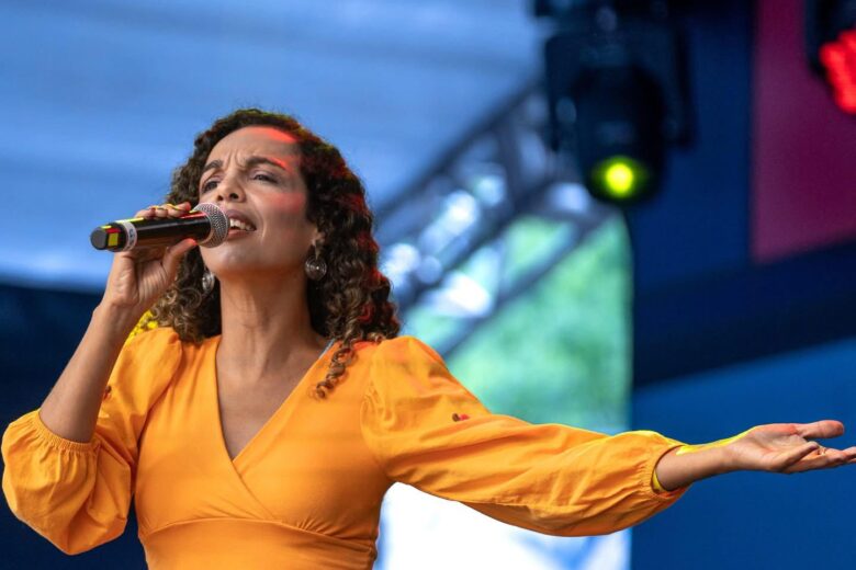 Sábado com samba, rock, chorinho, orquestra e espetáculo infantil no Festival de Inverno de Itabira