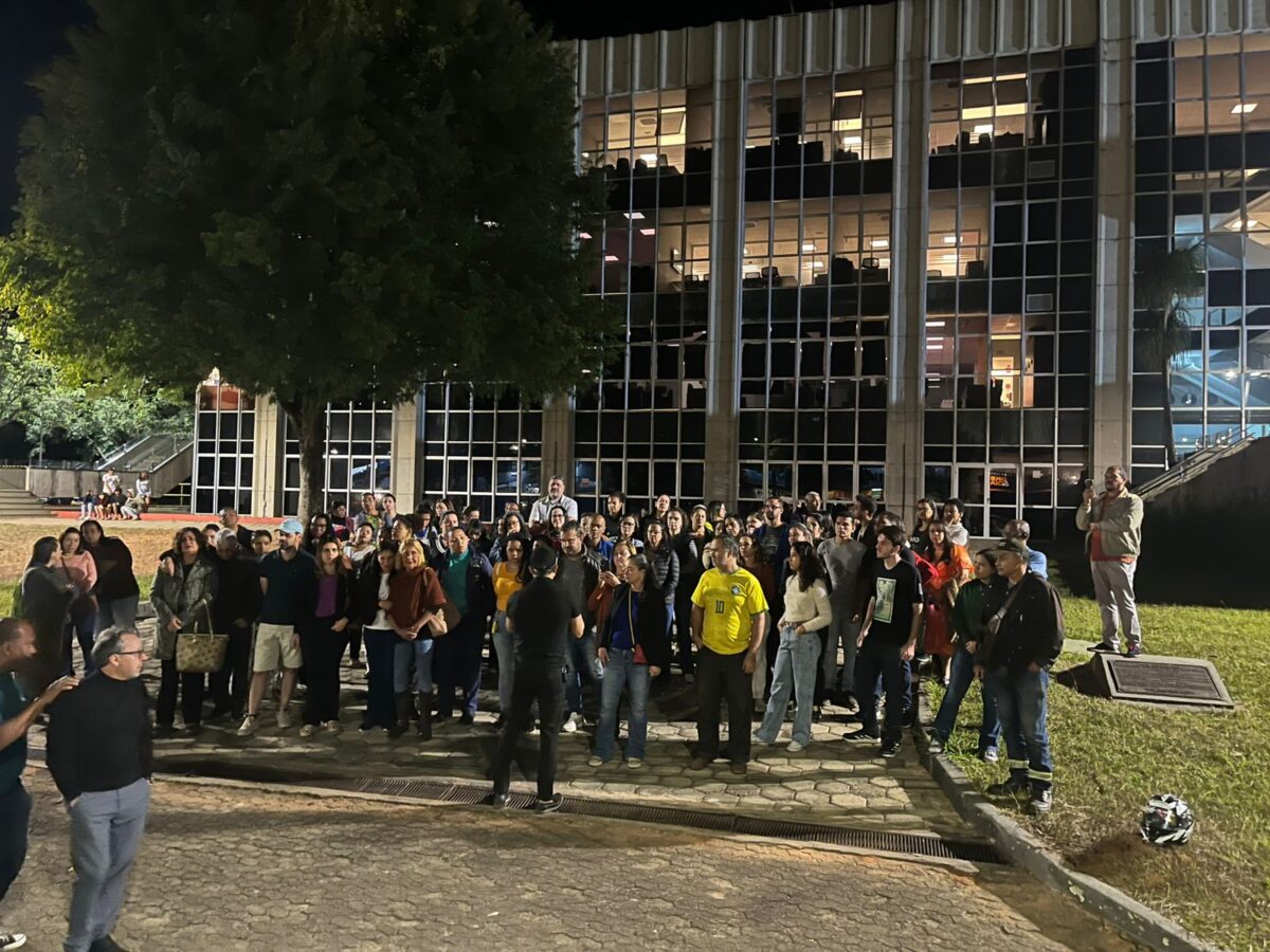 Servidores da Prefeitura de Itabira decidem entrar em greve geral