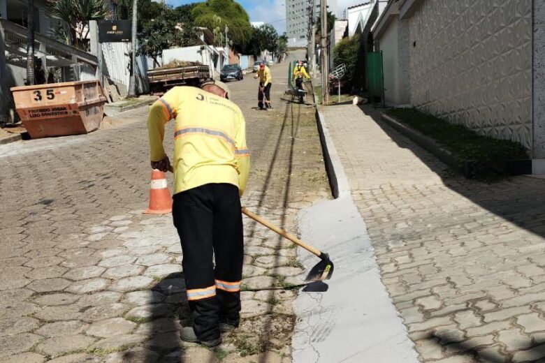 Prefeitura de João Monlevade promove intenso trabalho de limpeza em diversos  bairros da cidade