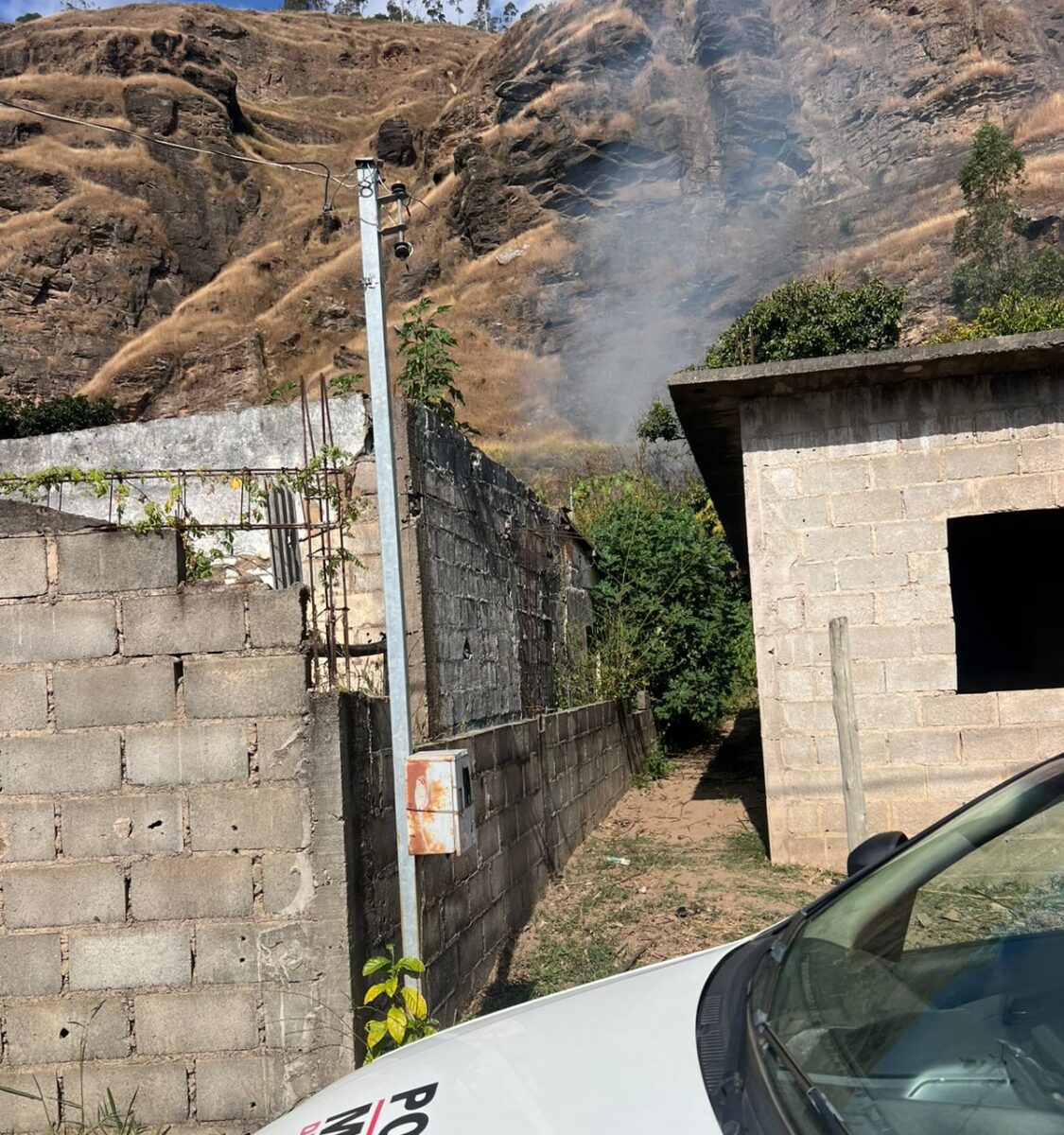 PM prende autora de incêndio em vegetação, em Monlevade