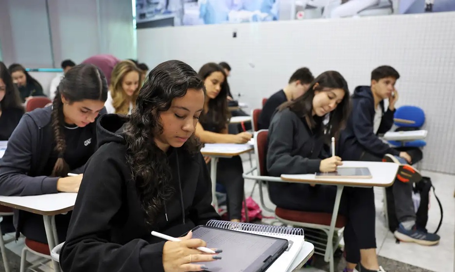 Atenção: começam nesta segunda-feira as inscrições do Fies para o 2º semestre; saiba mais