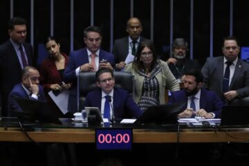 Câmara aprova projeto de lei que simplifica regras para licenciamento ambiental
