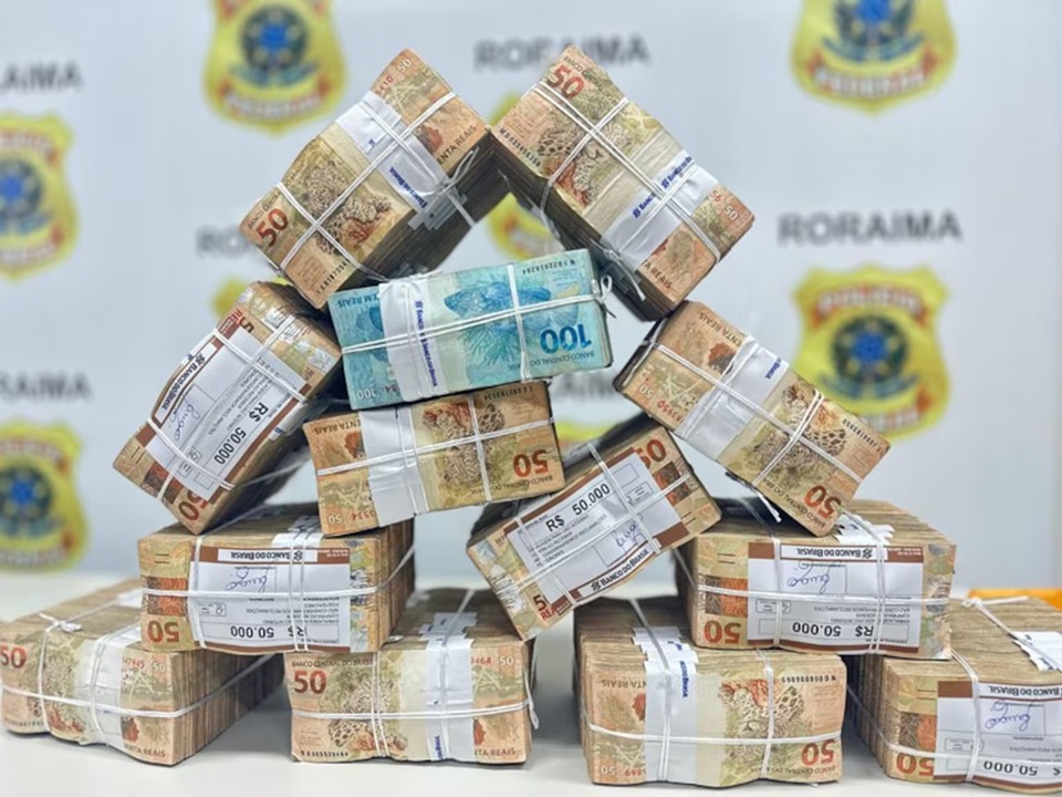 Polícia Federal prende homem com R$ 700 mil desviados no ataque cibernético a contas ligadas ao Banco Central