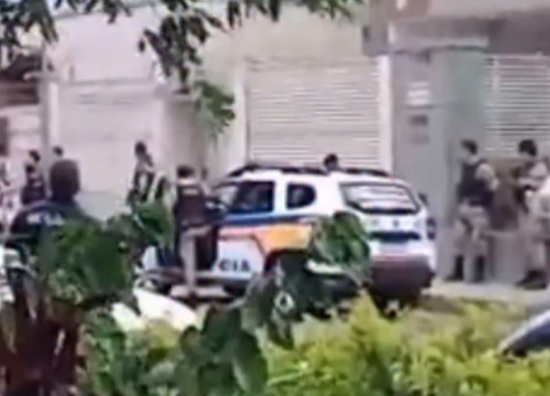 Briga generalizada termina com mulher ferida em Itabira