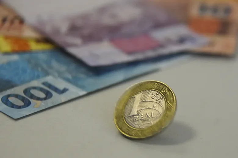 Banco Central: R$ 10,1 bilhões em dinheiro esquecido estão disponíveis para saque; veja como consultar