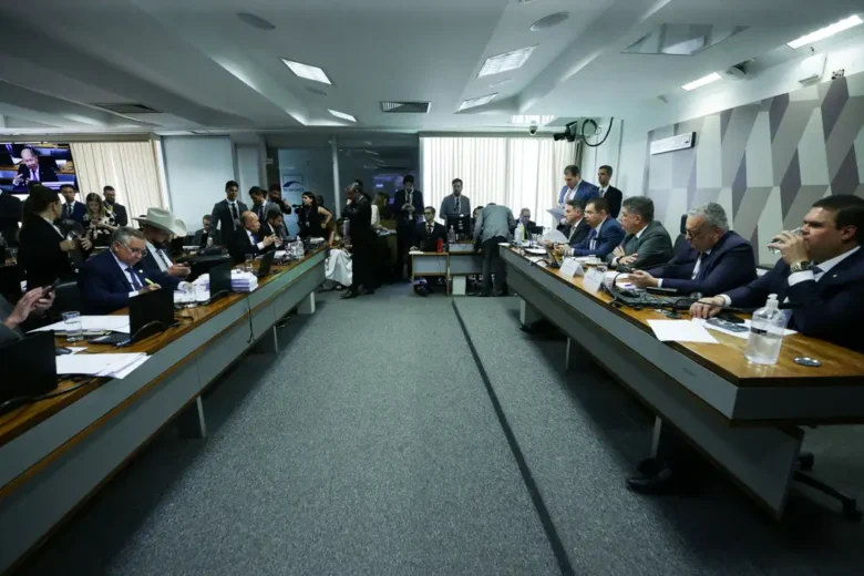 Governo consegue evitar convocação de irmão de Lula em CPMI do INSS