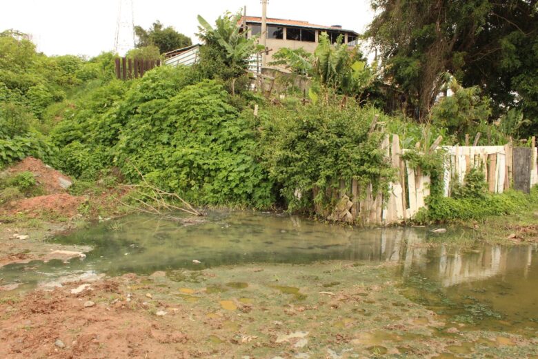 Impasses entre Vale e Prefeitura de Itabira mantém problema de esgoto no Sistema Pontal desde a década de 90
