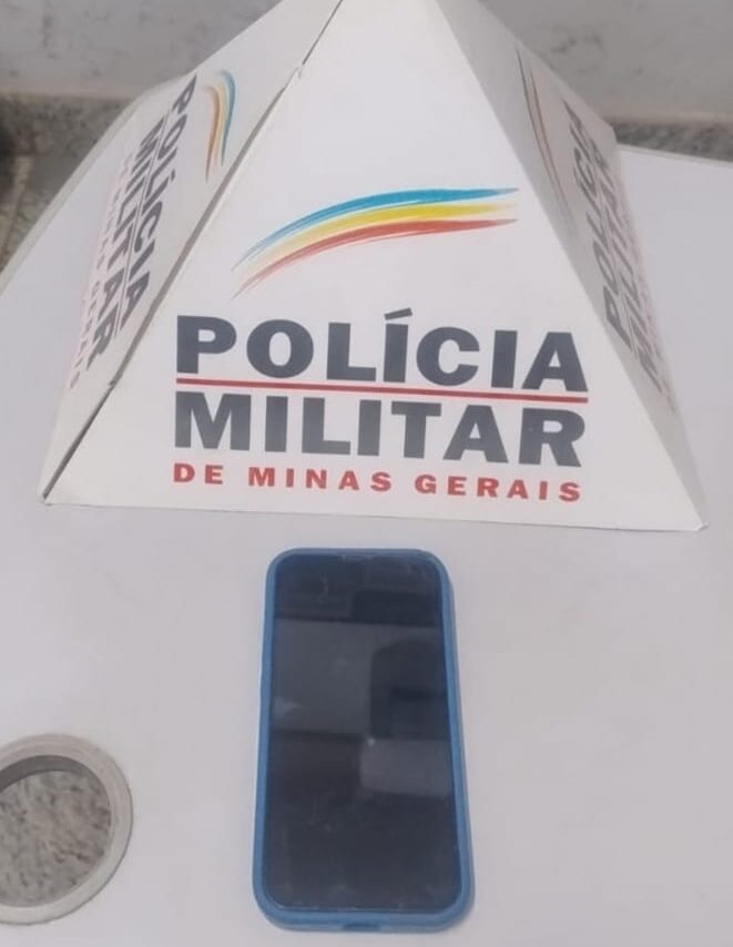 PM recupera celular e prende assaltantes, em Barão de Cocais