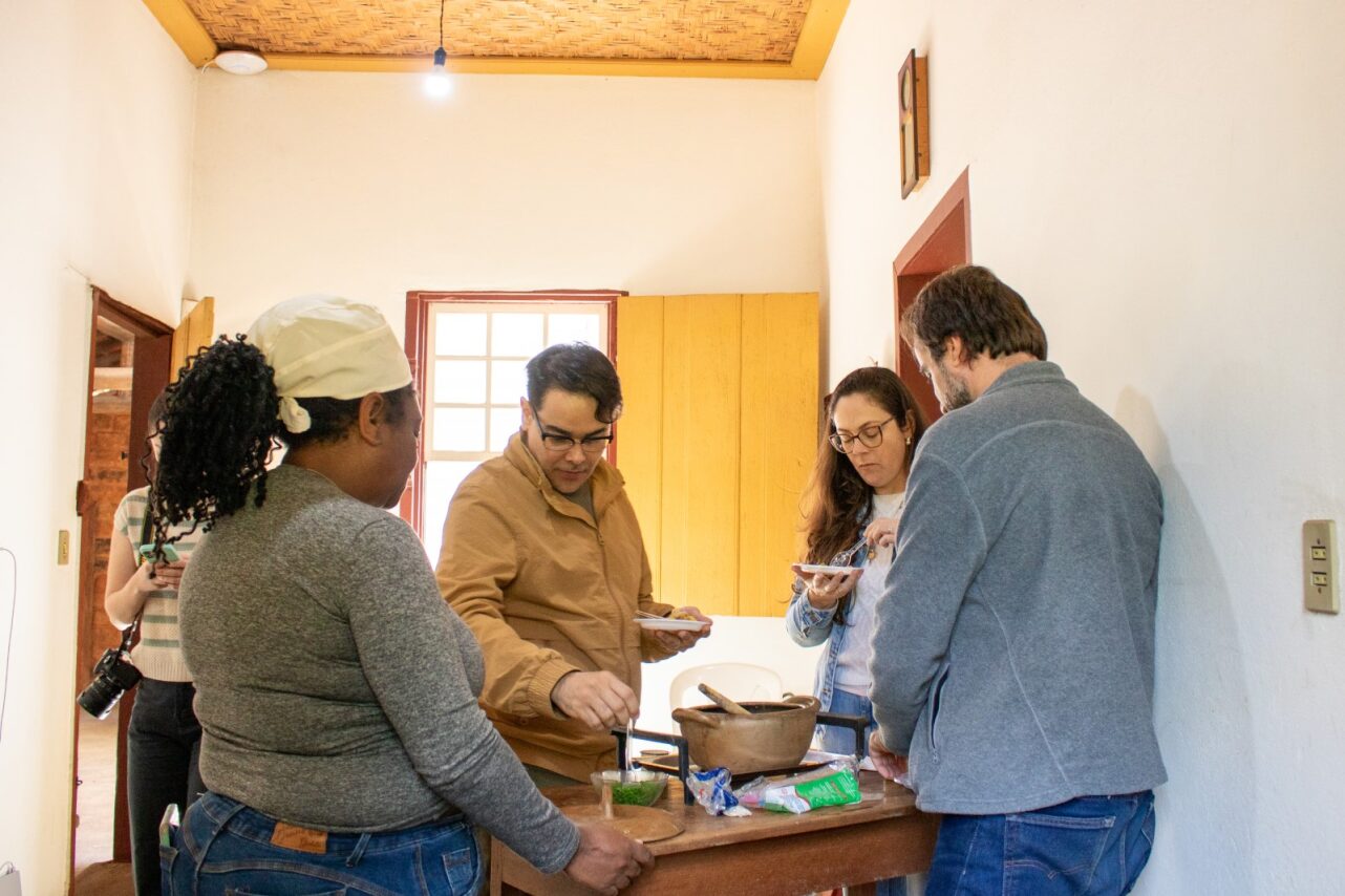 Festival Gastronômico “Enraizar” reúne música e culinária em São Gonçalo do Rio Abaixo