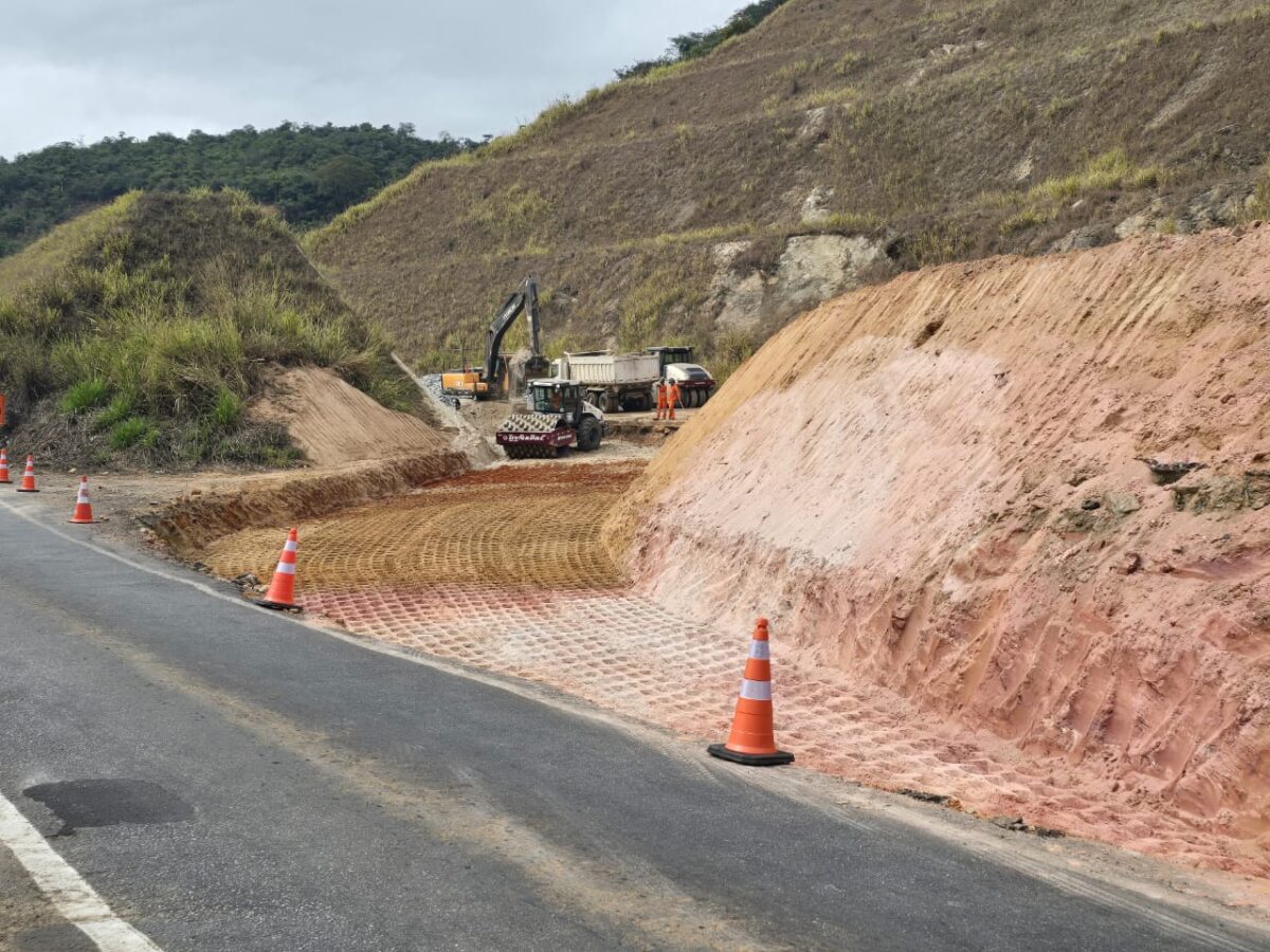 BR-381: Pare e Siga em Antônio Dias será reduzido no km 297,5 e permanece até quarta-feira