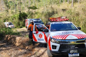 Homem cai de altura de 6 metros na Serra do Seara, em João Monlevade, e é resgatado após mais de duas horas de buscas