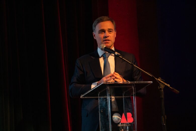 “Liderança exige integridade e propósito”, diz ministro André Mendonça em entrevista exclusiva ao portal DeFato Online