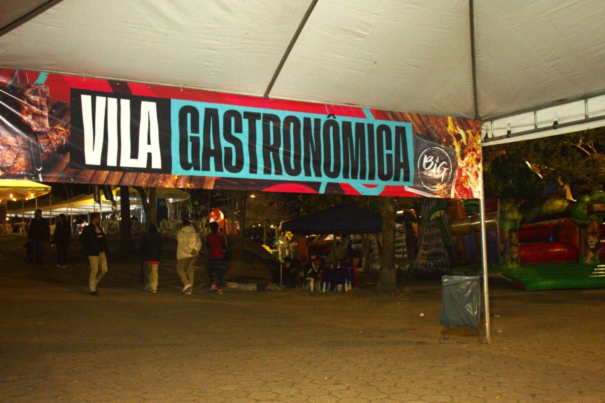 Sambinha da Feira na Vila gastronômica