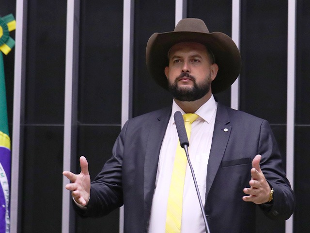 Zé Trovão que já ameaçou Lula ameaça também Alexandre de Moraes