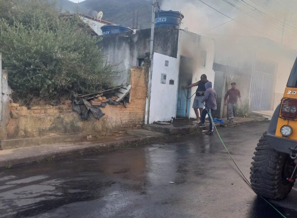 Homem morre durante incêndio no bairro São Cristóvão, em Ouro Preto