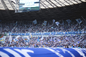 Cruzeiro chega aos 105 anos confiante, com base sólida e retorno à Libertadores