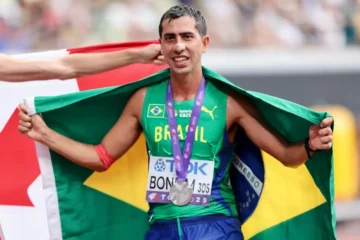 Caio Bonfim é prata no Mundial de Atletismo