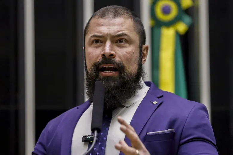Deputado paulista defende separar o país em Brasil do Norte e Brasil do Sul