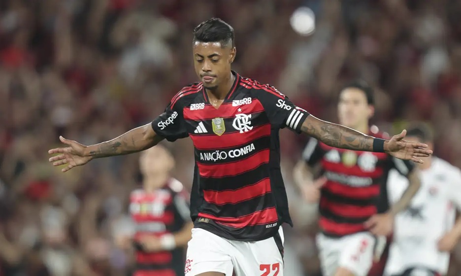 Flamengo enfrenta PSG em busca do título da Copa Intercontinental