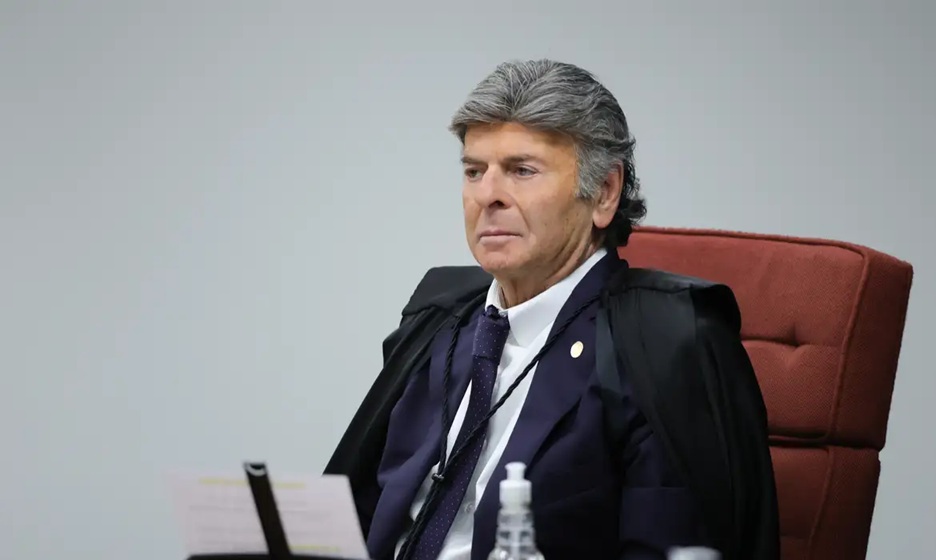 Luiz Fux é o terceiro a votar em nova sessão do julgamento de Jair Bolsonaro