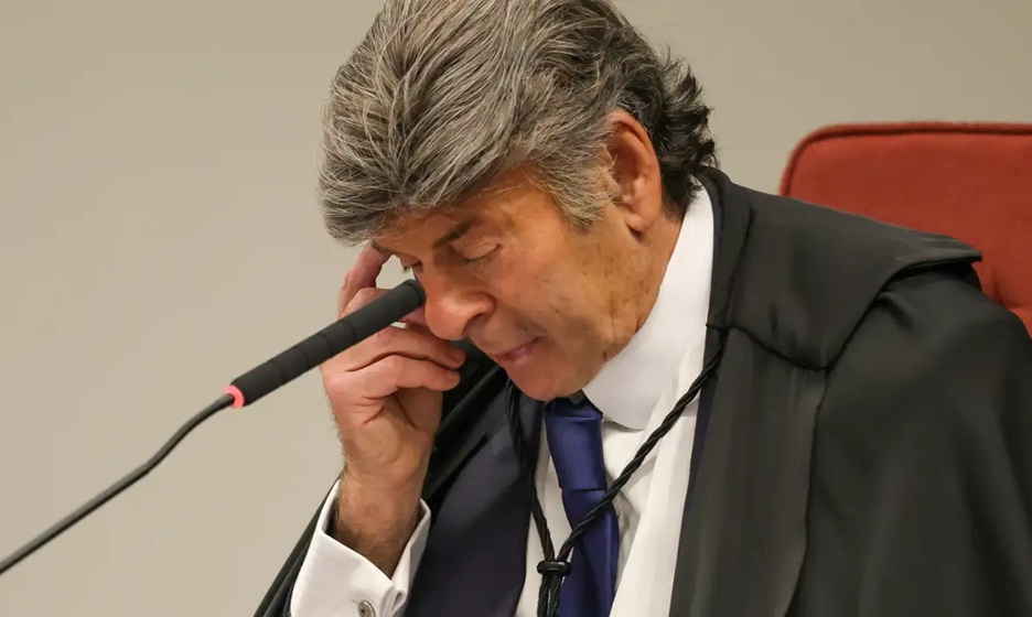 Fux descarta crime de organização criminosa em ação sobre golpe no STF