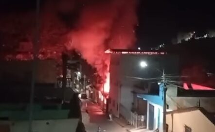 Mulher é presa após incendiar casa do ex-companheiro em Alvinópolis