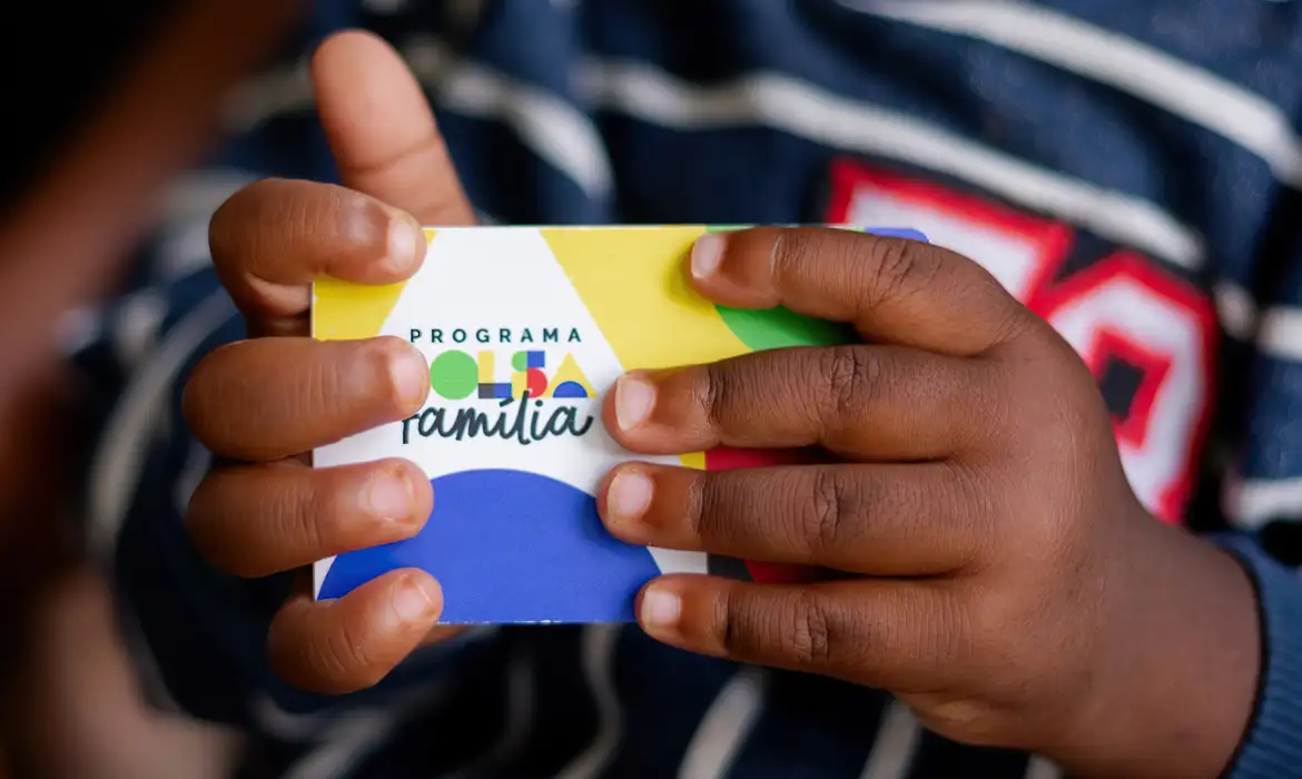 Trabalho infantil cai entre beneficiários do Bolsa Família