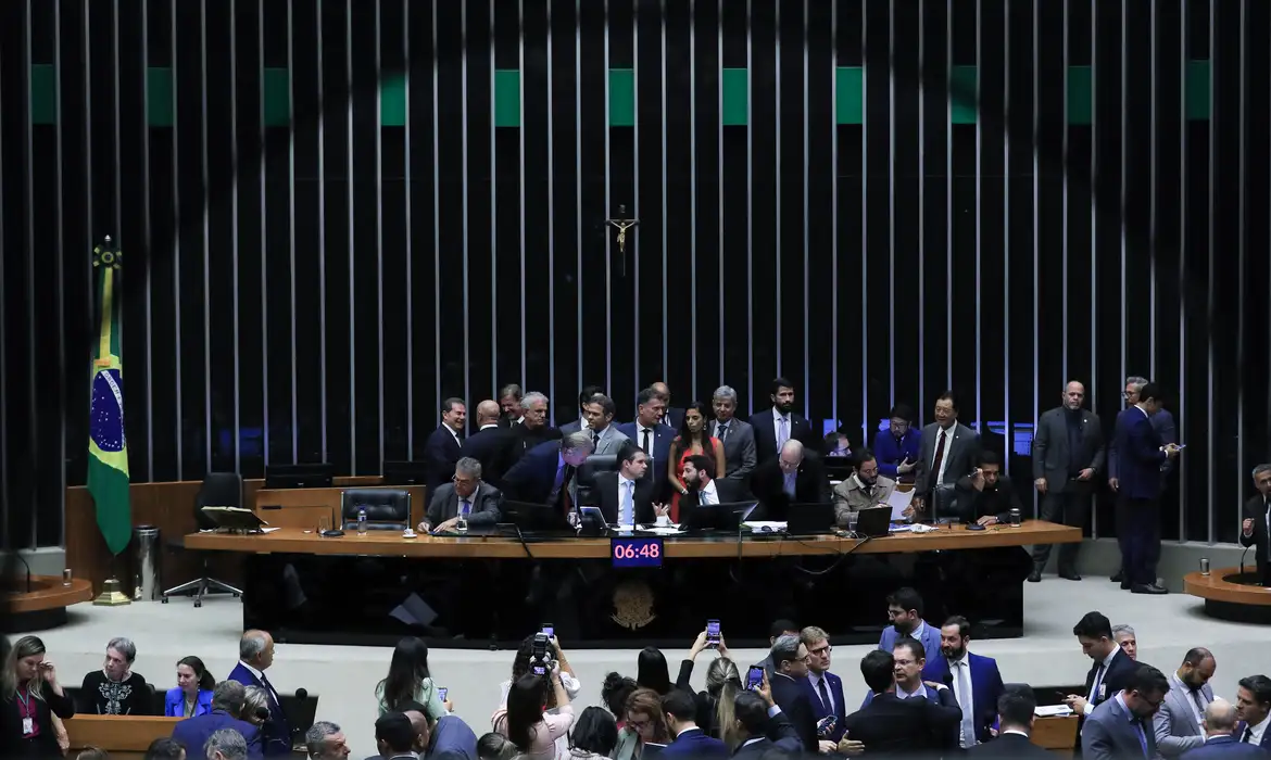 Em rápida votação a Câmara aprovou descontos nos consignado- Foto: Lula Marques