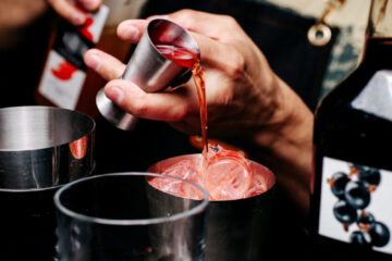 Procon-MG orienta bares e restaurantes sobre riscos de bebidas adulteradas