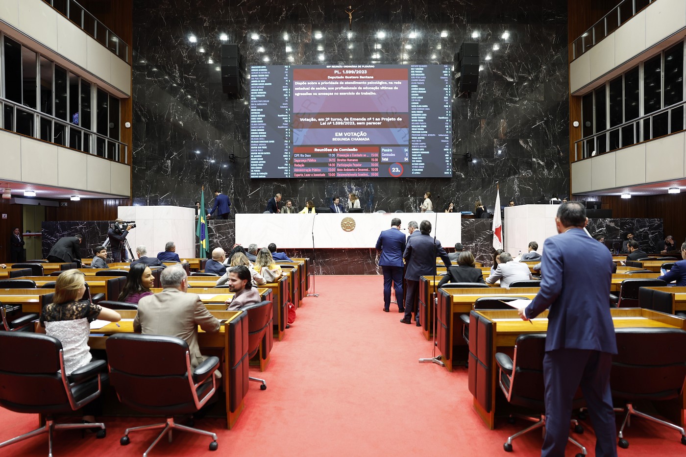 PEC 43/24: ALMG aprova DER-MG como órgão de segurança pública em 1º turno