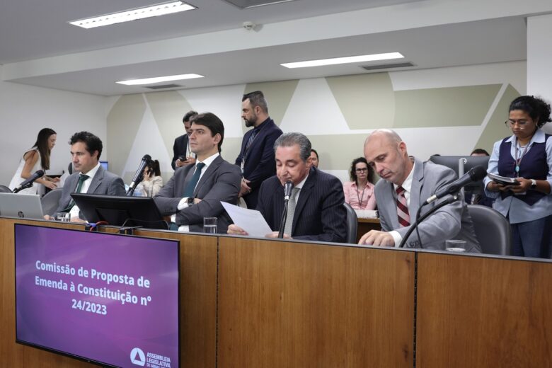 Assembleia avança em PEC que abre caminho para privatização da Copasa sem consulta ao povo