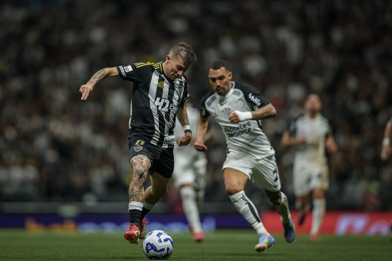 Atlético visita o Corinthians em confronto direto na luta contra o Z-4 do Brasileirão; Rádio Caraça FM transmite a partida