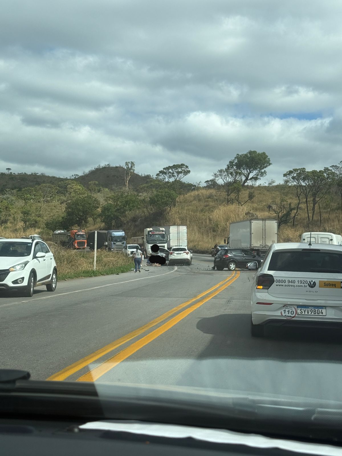 Acidente na BR-381 causa interdição parcial e deixa dois feridos em Caeté